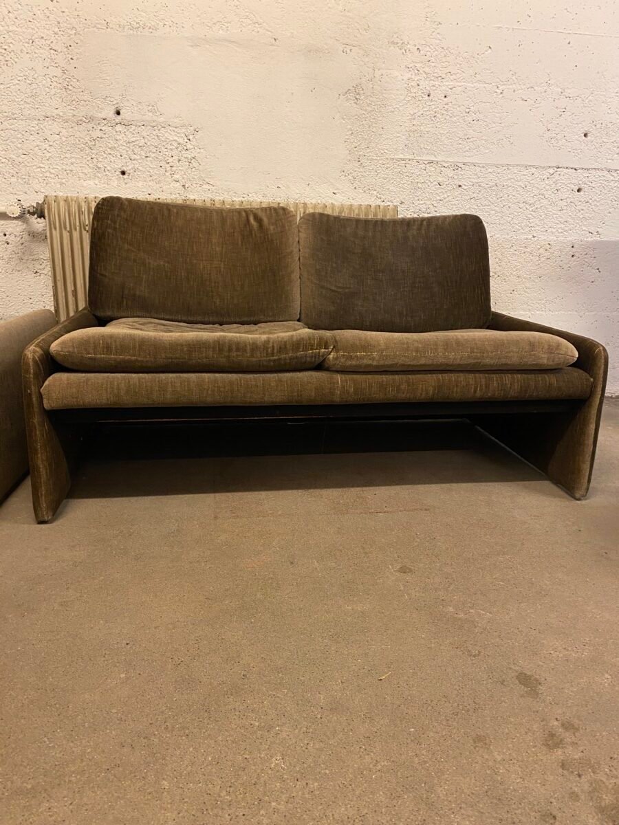 Sofa schilfgrün Vintage Möbel kaufen auf KURATO.CH