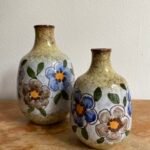 Set mit 2 Vintage Vasen Blumenmotiv