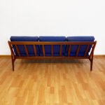 Sofa aus Teakholz blauer Stoff von Arne Vodder, Dänemark