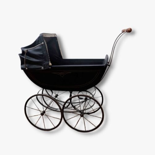 Kinderwagen aus dem 19. Jahrhundert