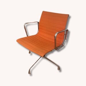 Stuhl Eames EA107