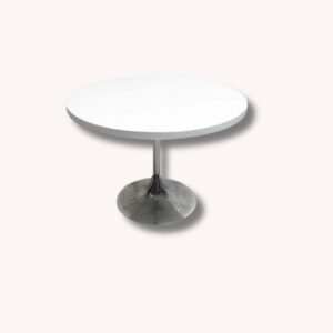 Runder vintage Tisch in weiss mit Chrom Tulipfuss