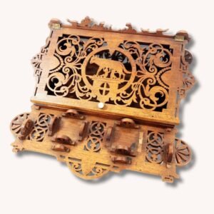 Antiker Schreibkasten aus Holz mit filigraner Laubsägearbeit