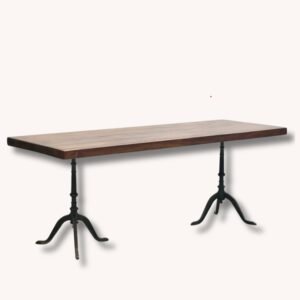 Kastanienholz-Tisch mit Horgen Glarus Gussfüssen, 1920–40er Jahre