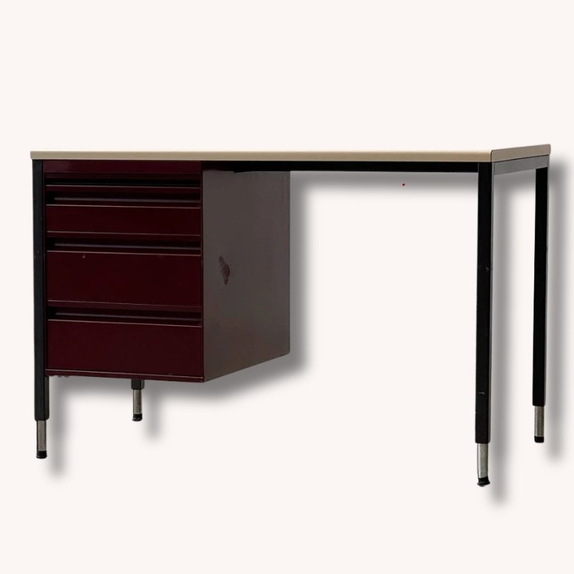 Bigla Schreibtisch aus Stahlrohr mit Metallkorpus, 1970er Jahre-vintage-secondhand-gebraucht-schweiz (Instagram Post) Bigla Schreibtisch aus Stahlrohr mit Metallkorpus, 1970er Jahre