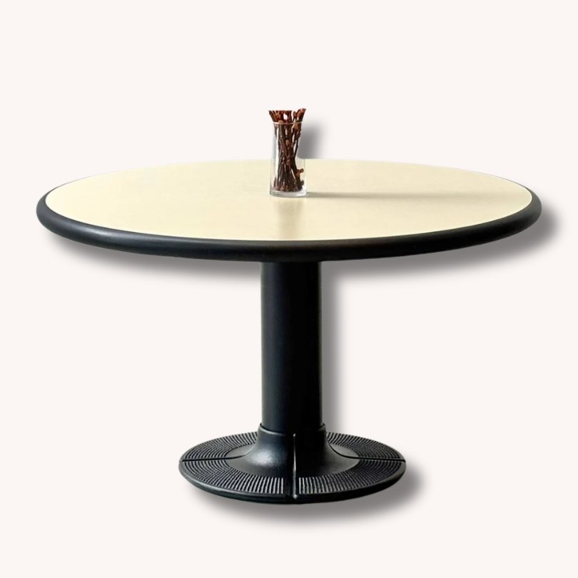 Runder Tisch von Gerd Lange für Thonet, 1980er Jahre